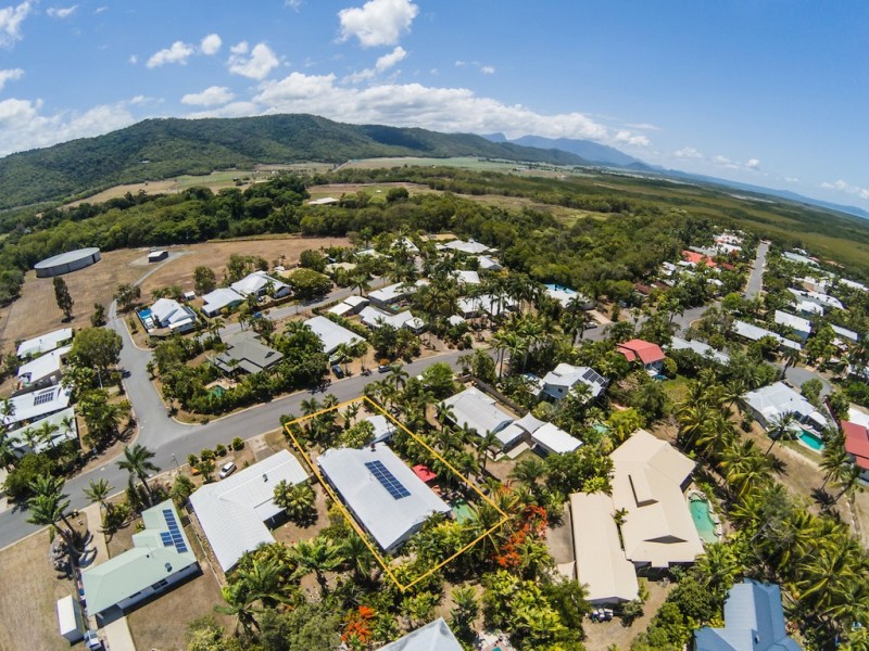 25 Endeavour Street, Port Douglas QLD 4877
