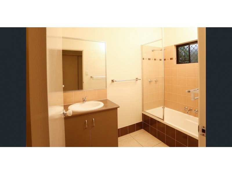 42 Brolga Street, Craiglie QLD 4877