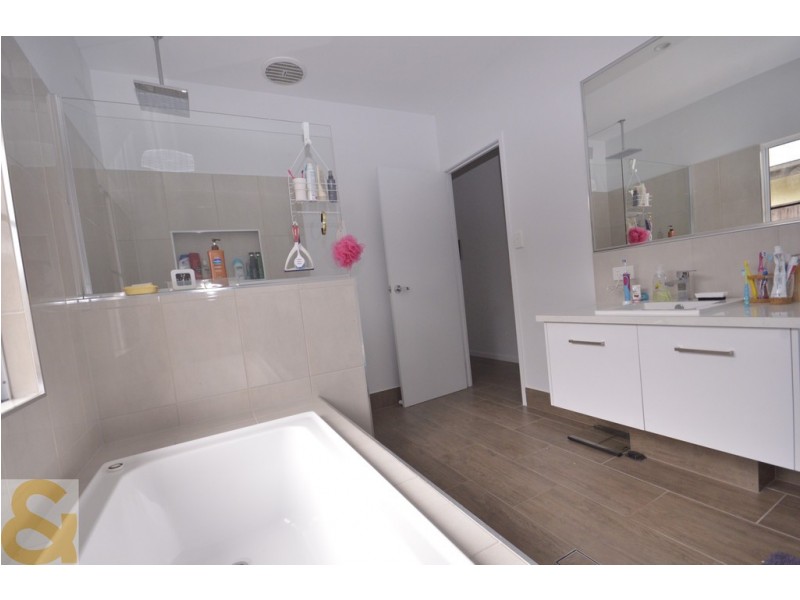 6 Yidi Close, Cooya Beach QLD 4873