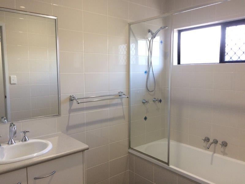 9 Gerygone Close, Mossman QLD 4873