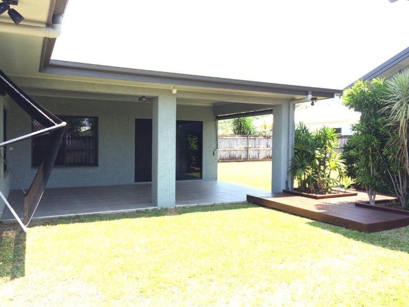 9 Gerygone Close, Mossman QLD 4873