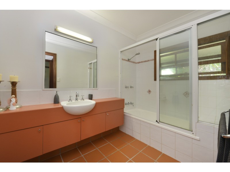 142 OLD FORESTRY ROAD, Whyanbeel QLD 4873