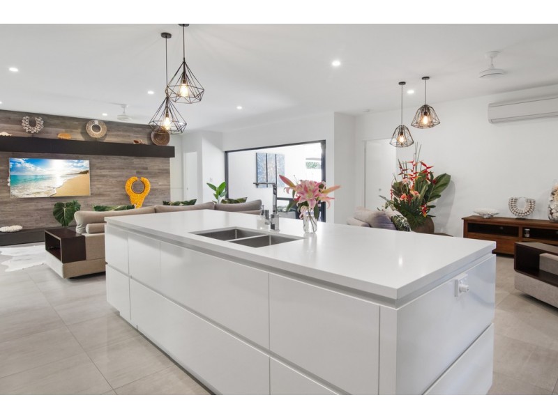 36 SORRENTO CRESCENT, Port Douglas QLD 4877