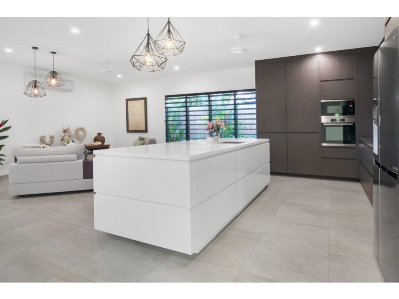 36 SORRENTO CRESCENT, Port Douglas QLD 4877