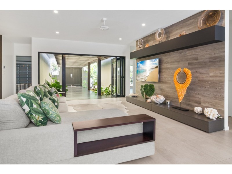 36 SORRENTO CRESCENT, Port Douglas QLD 4877