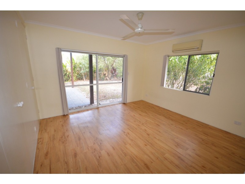 8 HOPE STREET, Port Douglas QLD 4877