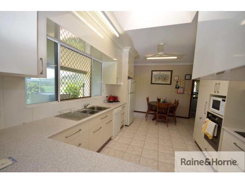 10 WHITELEY ROAD, Miallo QLD 4873