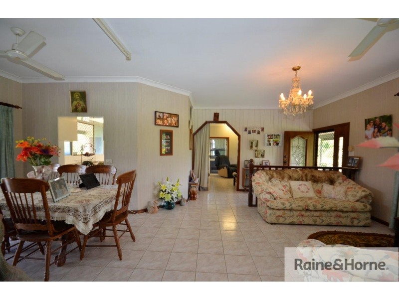 10 WHITELEY ROAD, Miallo QLD 4873