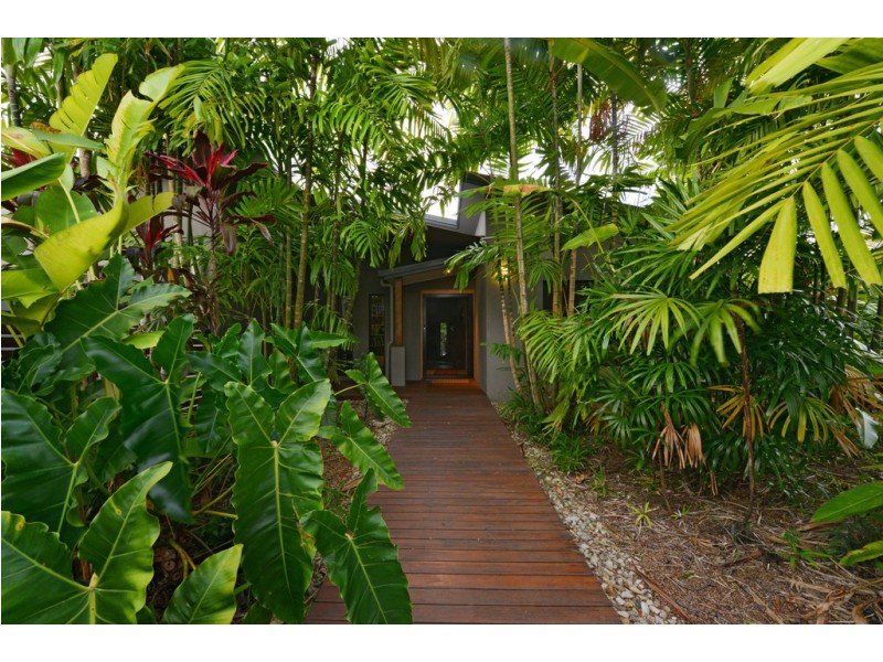 13 Sandpiper Street, Port Douglas QLD 4877