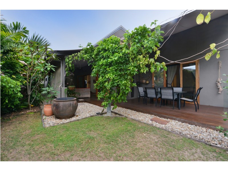 13 Sandpiper Street, Port Douglas QLD 4877