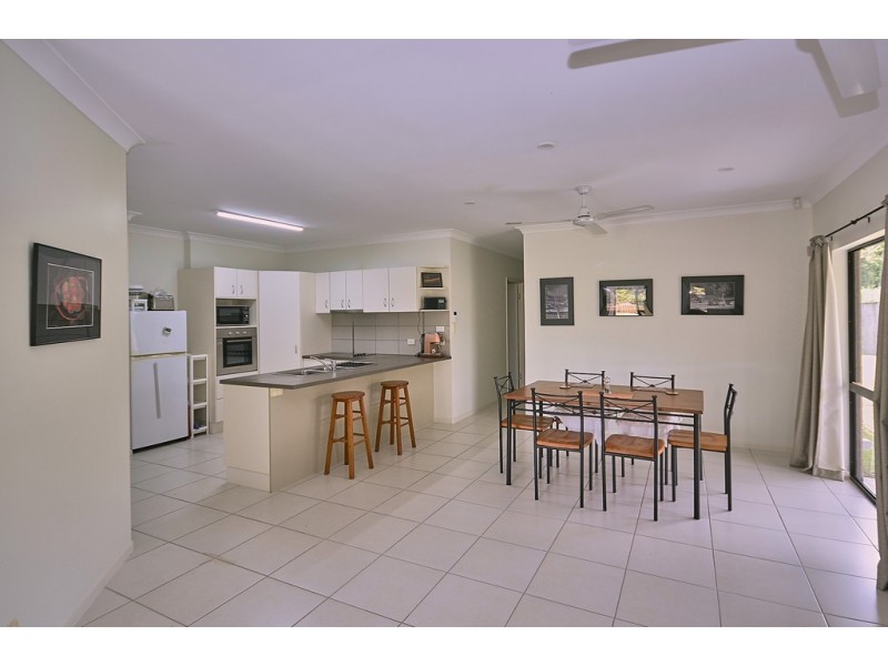 21 WHITE OAK AVENUE, Mossman QLD 4873