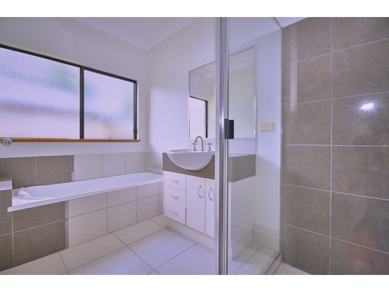21 WHITE OAK AVENUE, Mossman QLD 4873