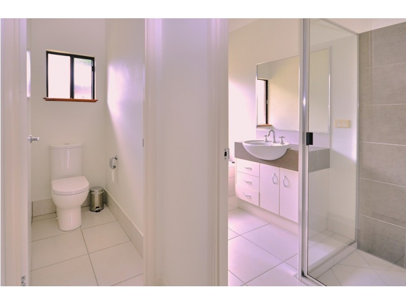 21 WHITE OAK AVENUE, Mossman QLD 4873