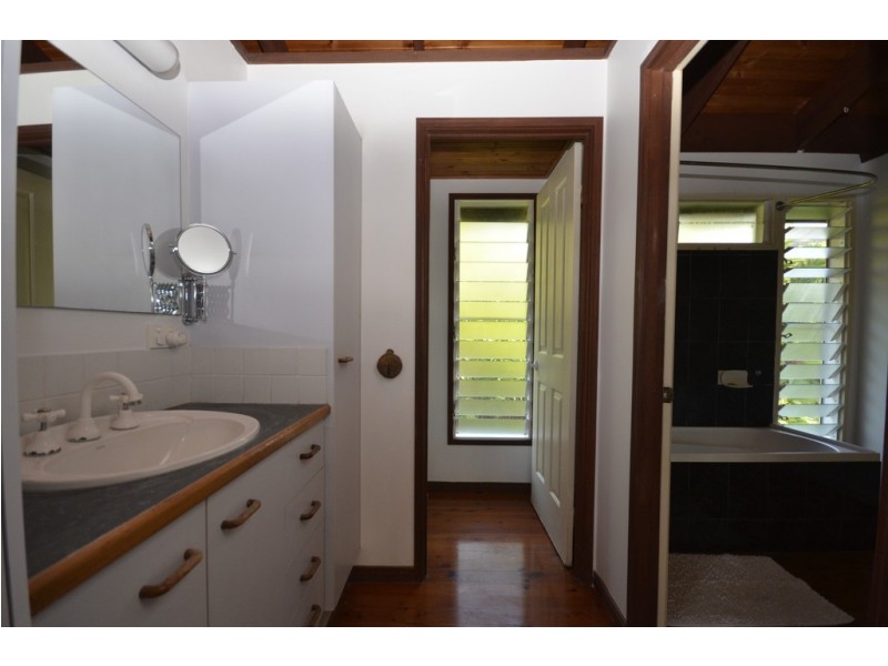 14A Noli Close, Mossman QLD 4873