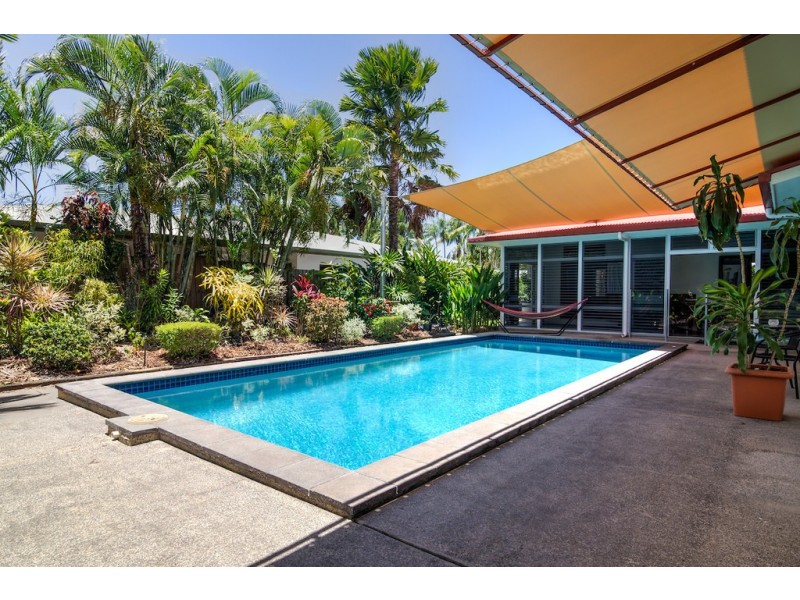 3 ENDEAVOUR STREET, Port Douglas QLD 4877