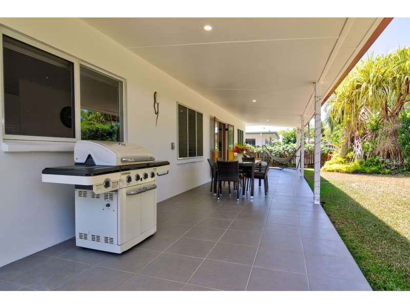 3 ENDEAVOUR STREET, Port Douglas QLD 4877