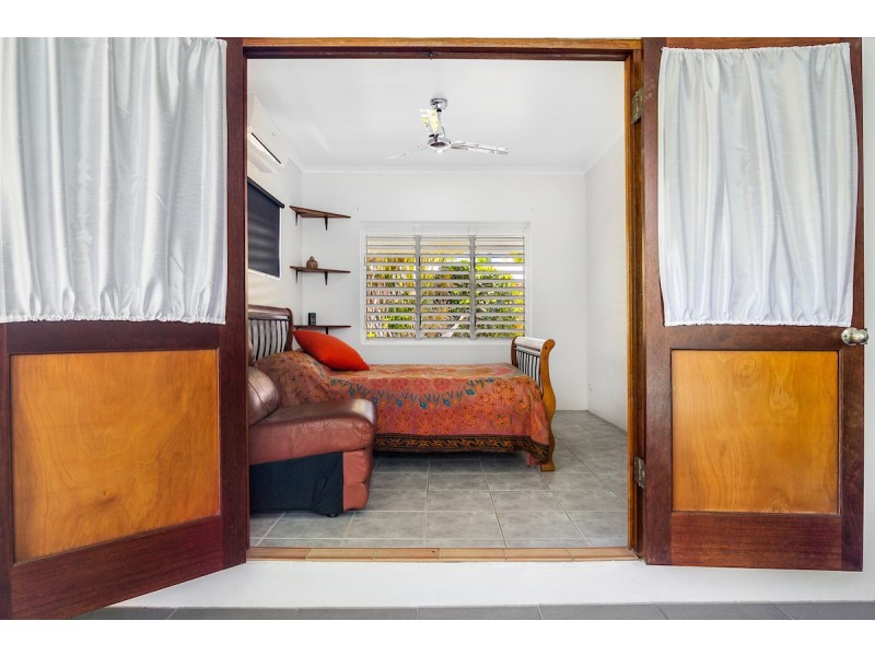 3 ENDEAVOUR STREET, Port Douglas QLD 4877