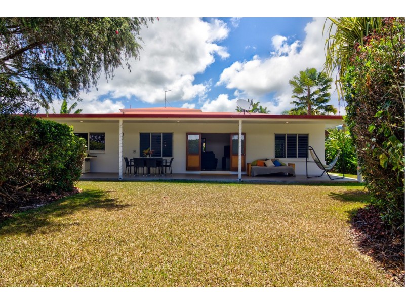 3 ENDEAVOUR STREET, Port Douglas QLD 4877