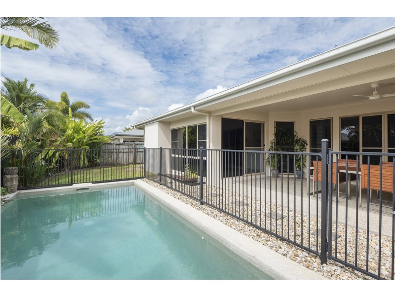 15 SHEARWATER STREET, Port Douglas QLD 4877