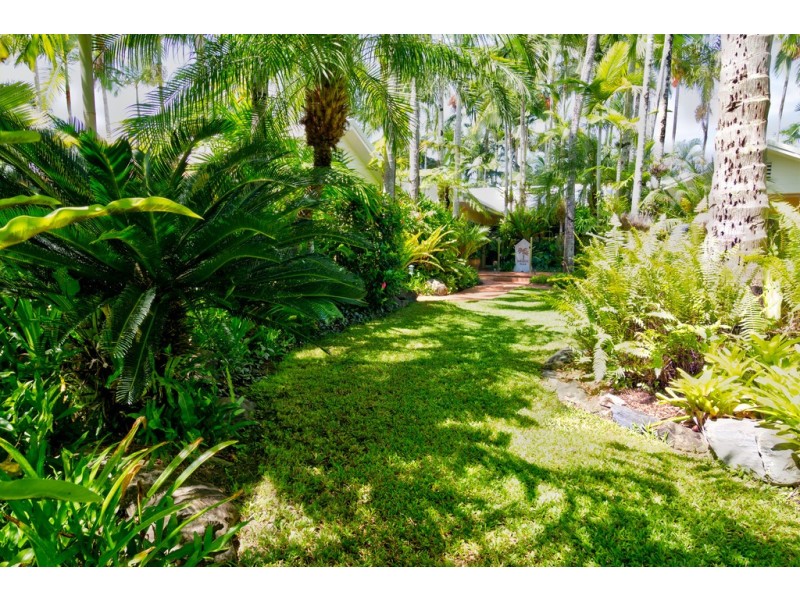 63 REEF STREET, Port Douglas QLD 4877