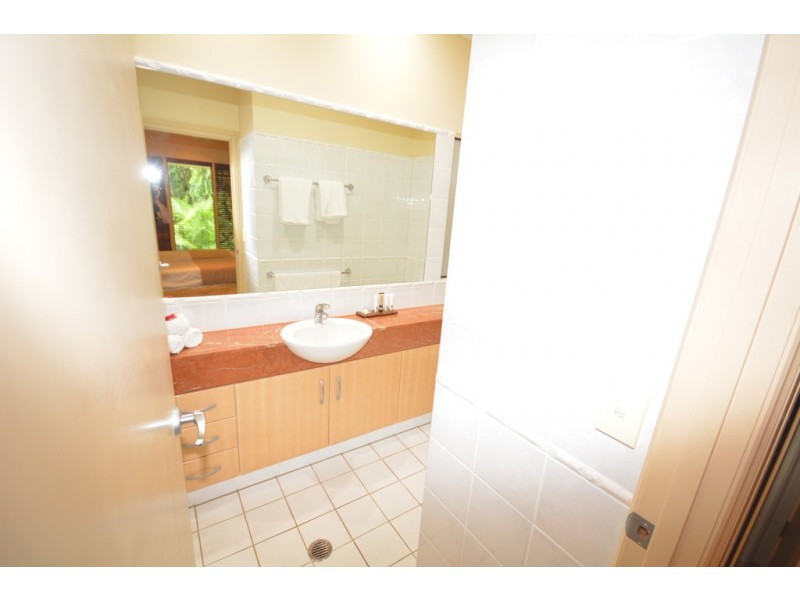 23/24-70 Nautilus Street, Paradise Links, Port Douglas QLD 4877