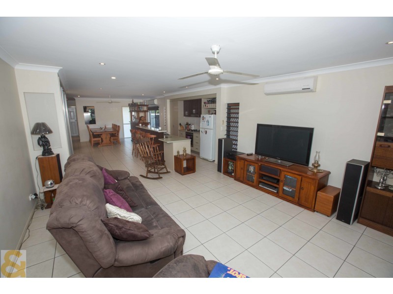52 COOYA BEACH ROAD, Cooya Beach QLD 4873