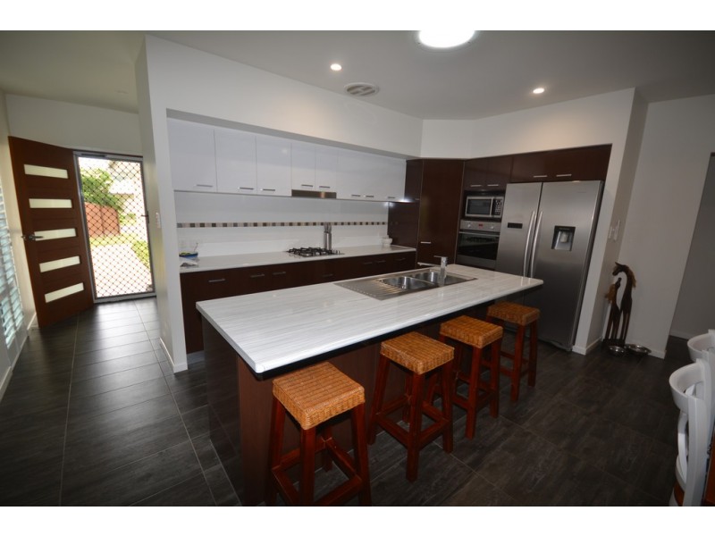 71 Milman Drive, Port Douglas QLD 4877
