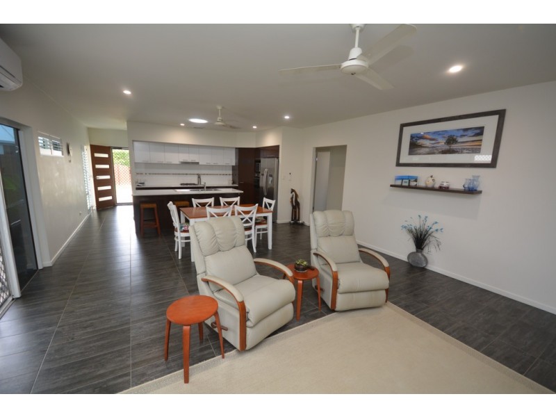 71 Milman Drive, Port Douglas QLD 4877