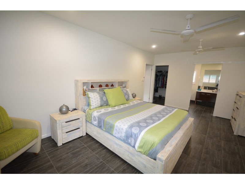 71 Milman Drive, Port Douglas QLD 4877