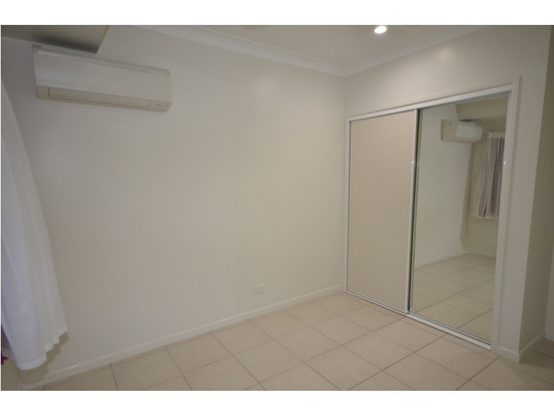 8 Satinash Street, Mossman QLD 4873