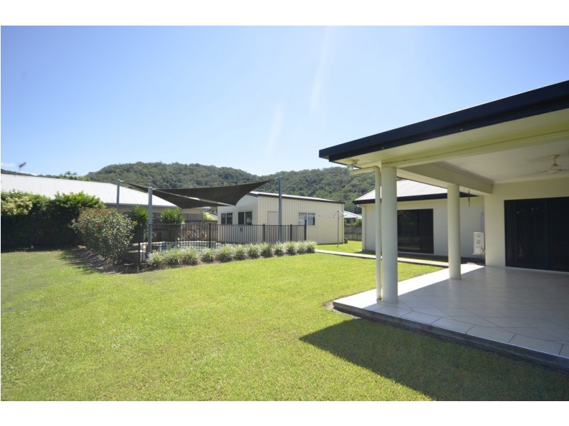 8 Satinash Street, Mossman QLD 4873
