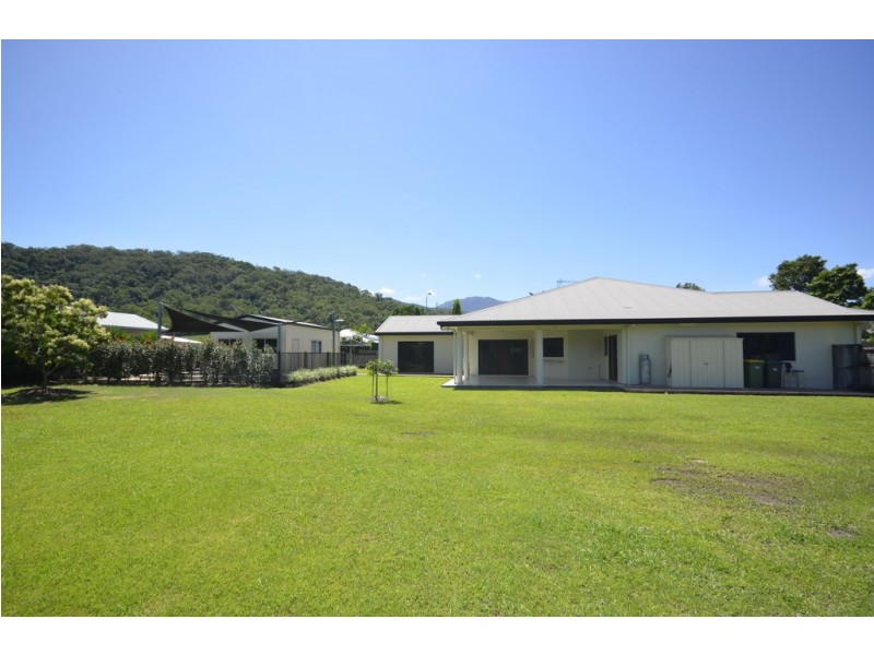 8 Satinash Street, Mossman QLD 4873