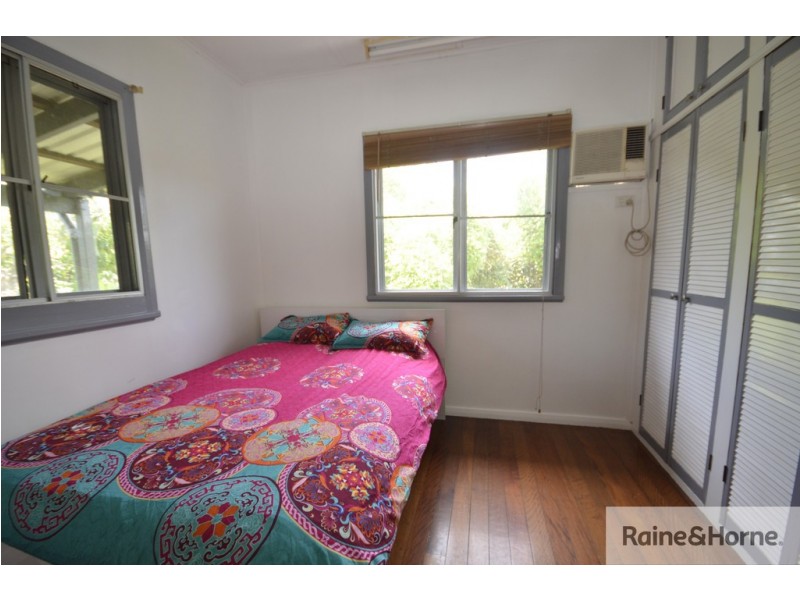 21 FOXTON AVENUE, Mossman QLD 4873