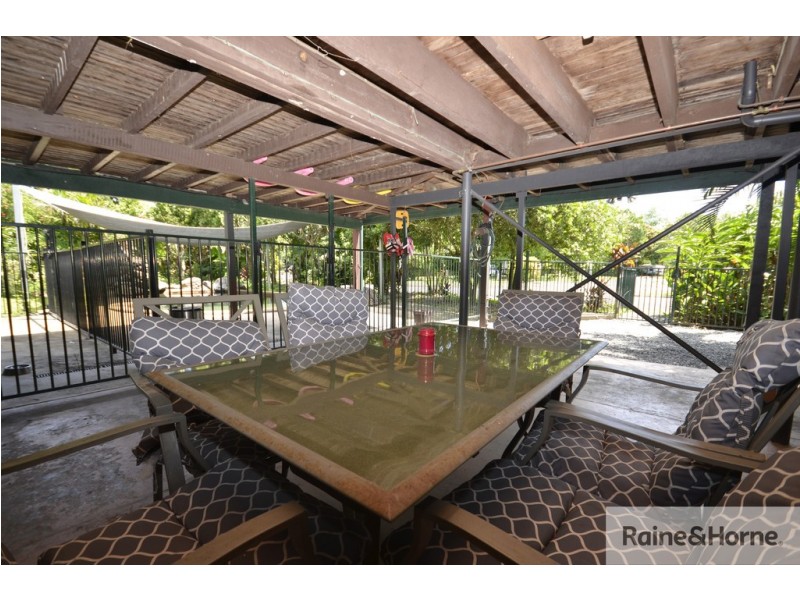 21 FOXTON AVENUE, Mossman QLD 4873