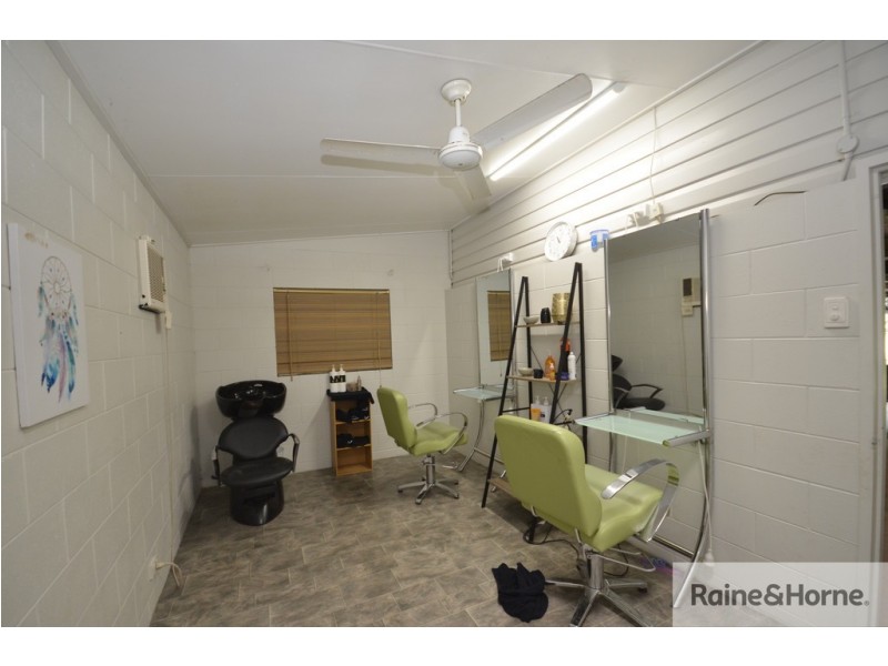 21 FOXTON AVENUE, Mossman QLD 4873