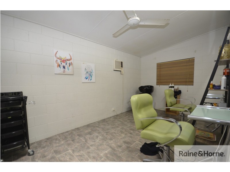 21 FOXTON AVENUE, Mossman QLD 4873
