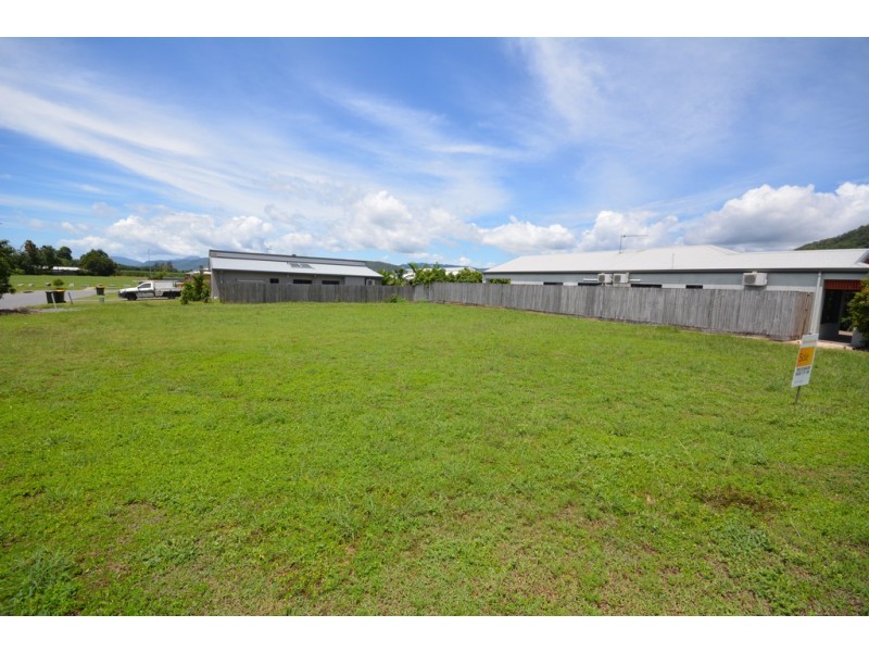 42 COOYA BEACH ROAD, Cooya Beach QLD 4873