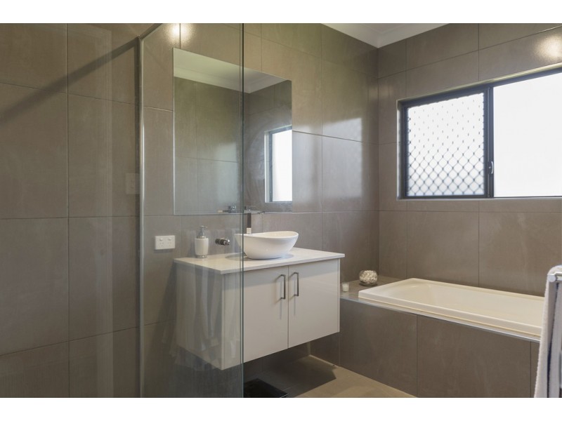 46 MILMAN DRIVE, Craiglie QLD 4877