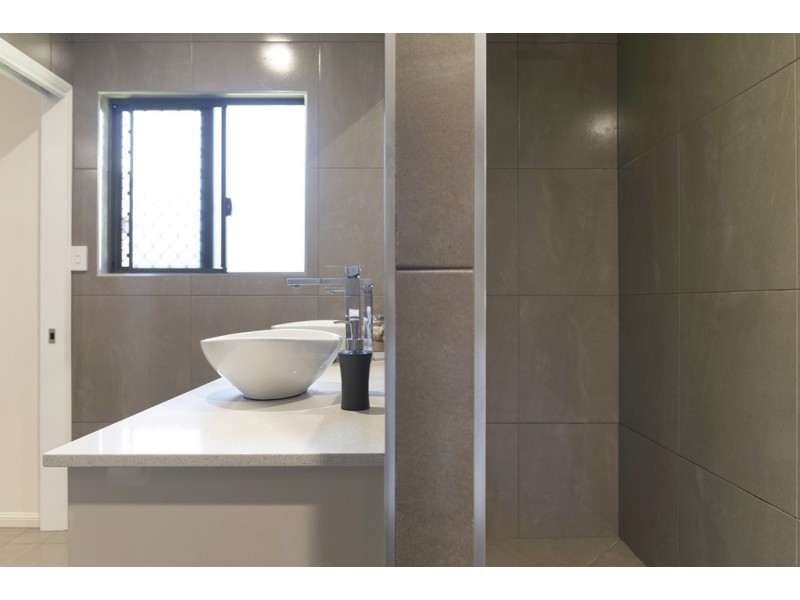 46 MILMAN DRIVE, Craiglie QLD 4877