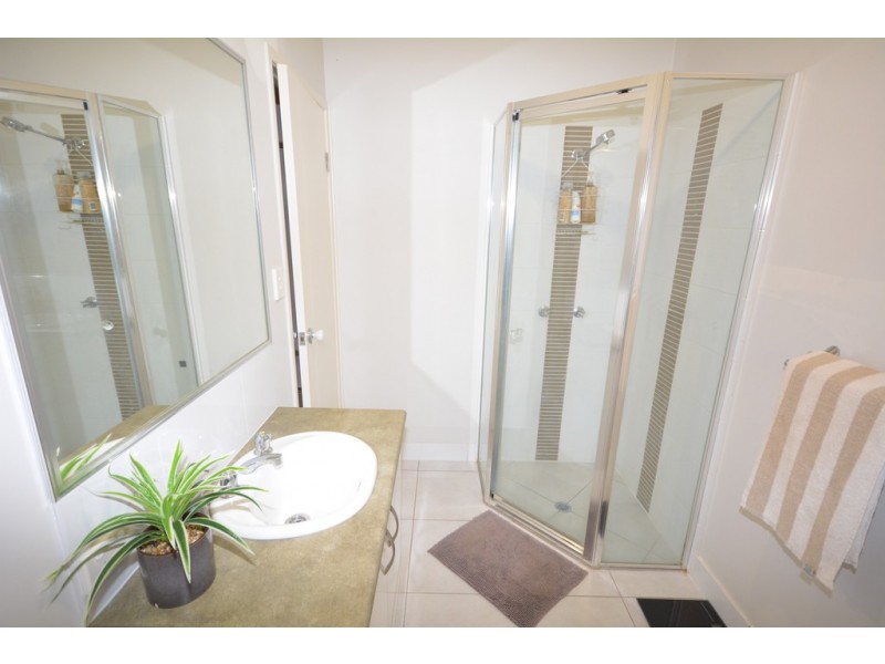 11 DULKU CLOSE, Port Douglas QLD 4877