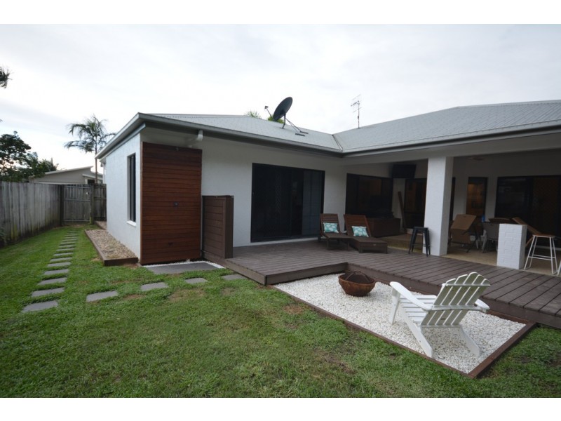 11 DULKU CLOSE, Port Douglas QLD 4877