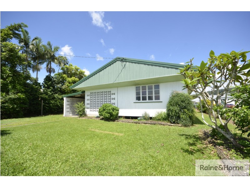 12 JACK STREET, Mossman QLD 4873