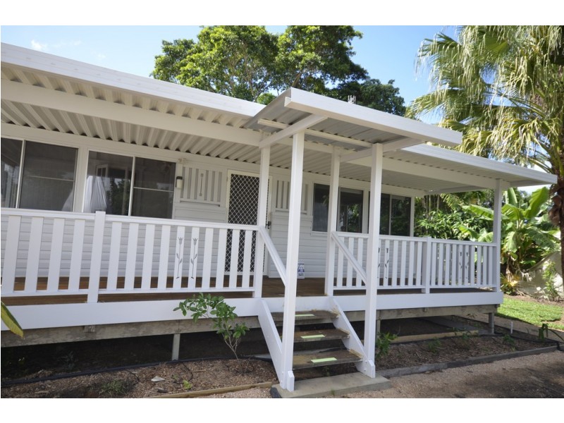 7 JACK STREET, Mossman QLD 4873