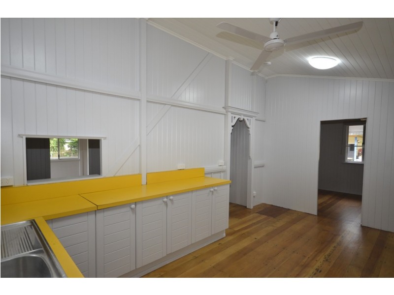 7 JACK STREET, Mossman QLD 4873