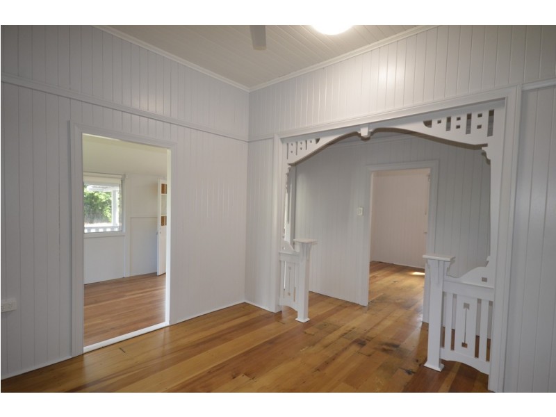 7 JACK STREET, Mossman QLD 4873