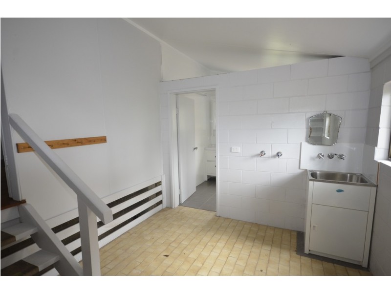 7 JACK STREET, Mossman QLD 4873