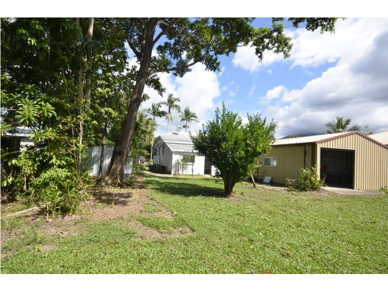 7 JACK STREET, Mossman QLD 4873