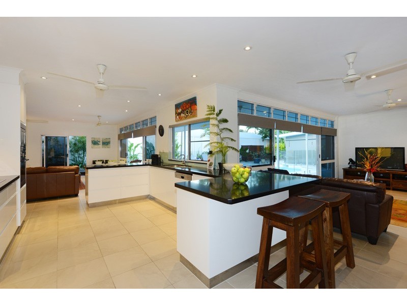 18 SEABROOK AVENUE, Port Douglas QLD 4877