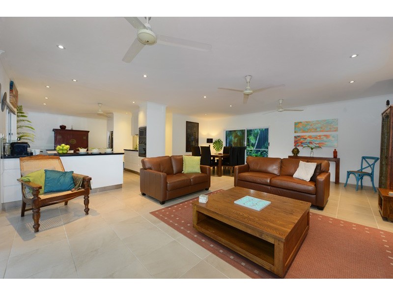 18 SEABROOK AVENUE, Port Douglas QLD 4877