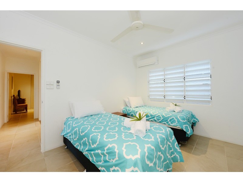 18 SEABROOK AVENUE, Port Douglas QLD 4877